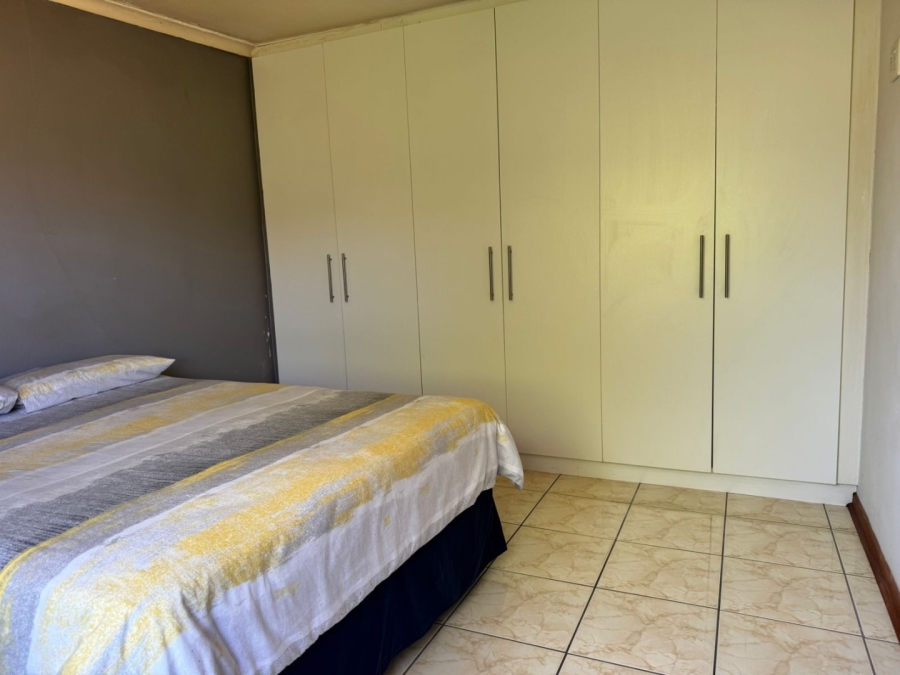 4 Bedroom Property for Sale in Glenlilly Western Cape